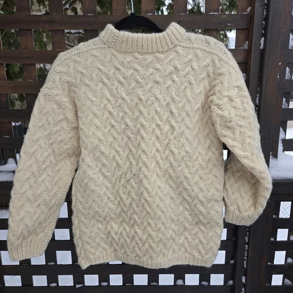 Vintage Knit Sweater - Picture 6 of 8